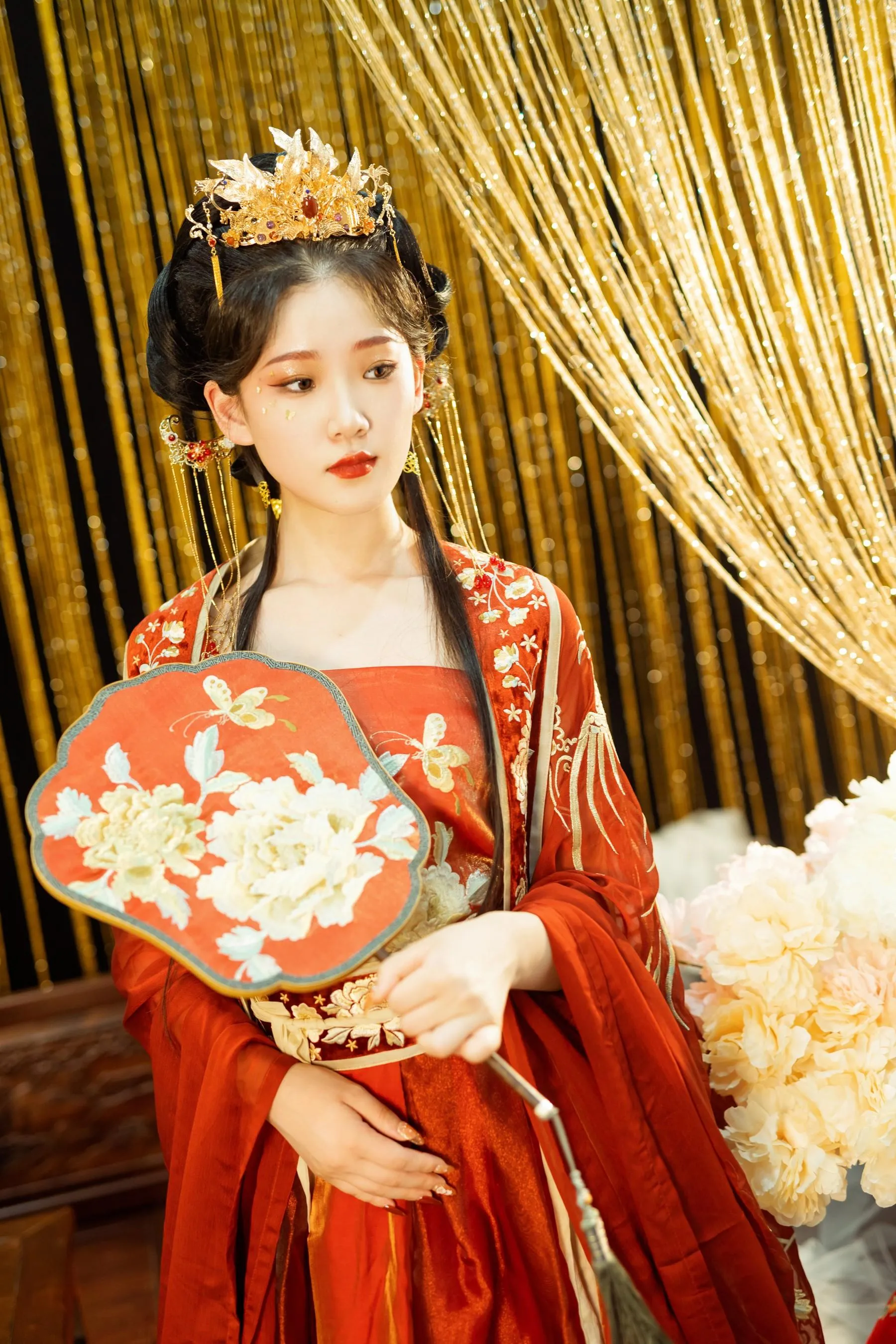 [YITUYU艺图语]2022.09.05 红衣娘子 相望回首喵喵喵 [48P]插图5